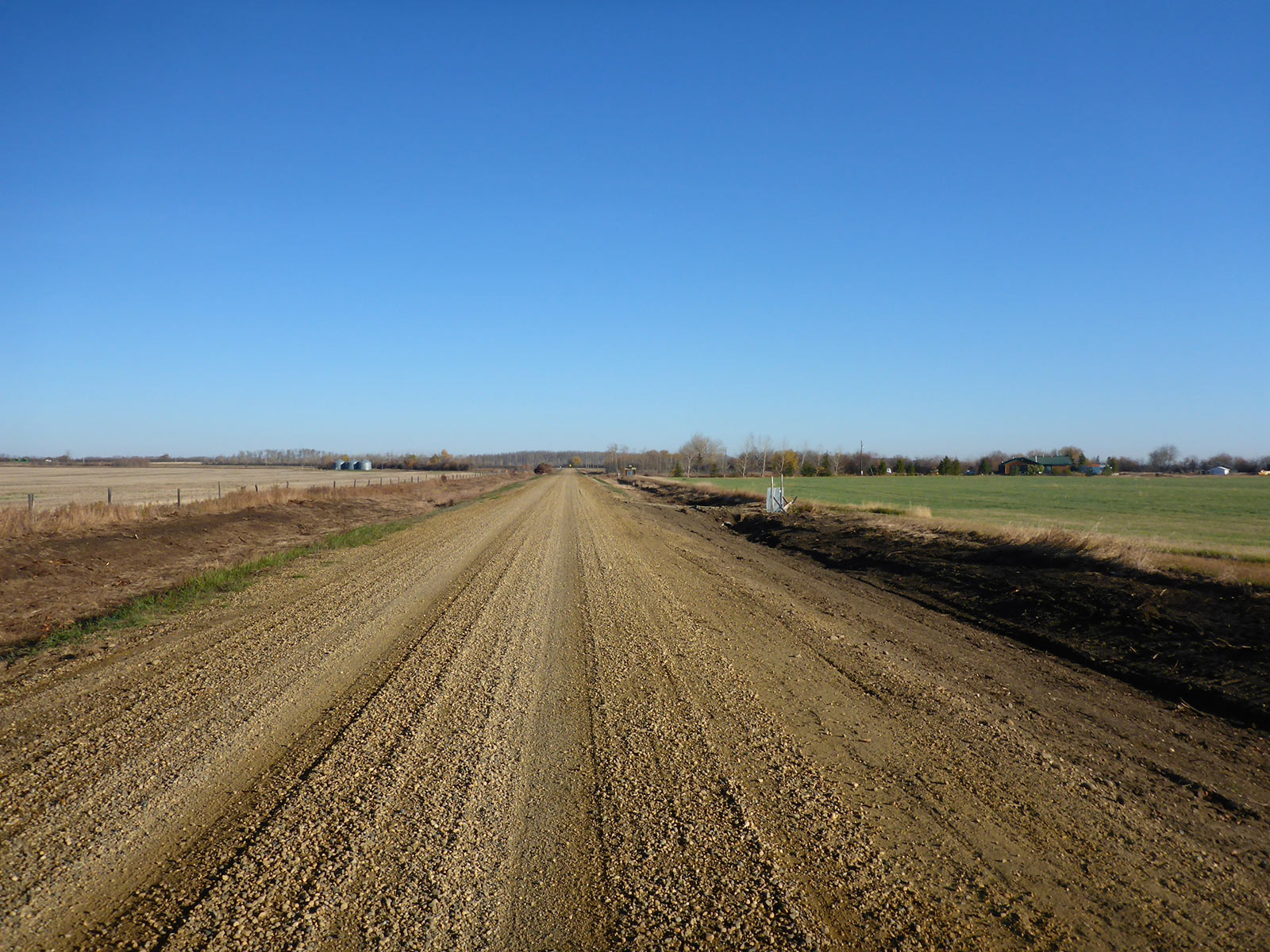 Grimshaw, AB November 24, 2015 Ritchie Bros. Auctioneers